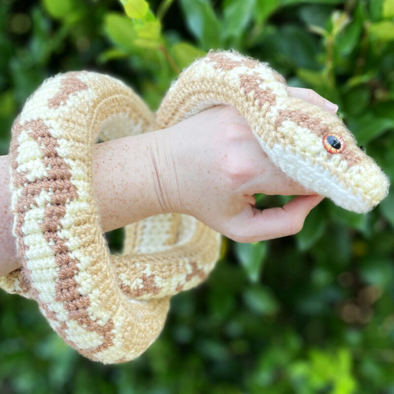 Betty the Ball Python Amigurumi crochet pattern